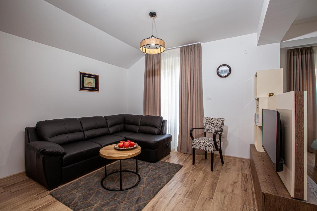 Rest Apartments Nikšić Buitenkant foto