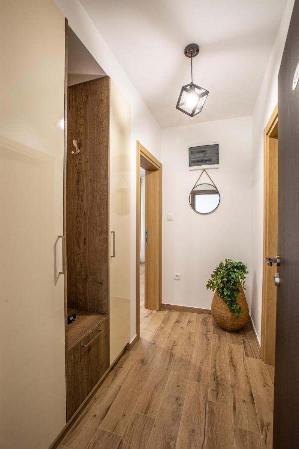 Rest Apartments Nikšić Buitenkant foto