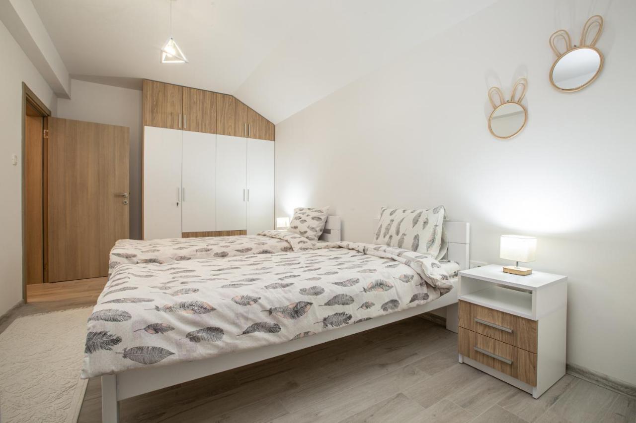 Rest Apartments Nikšić Buitenkant foto