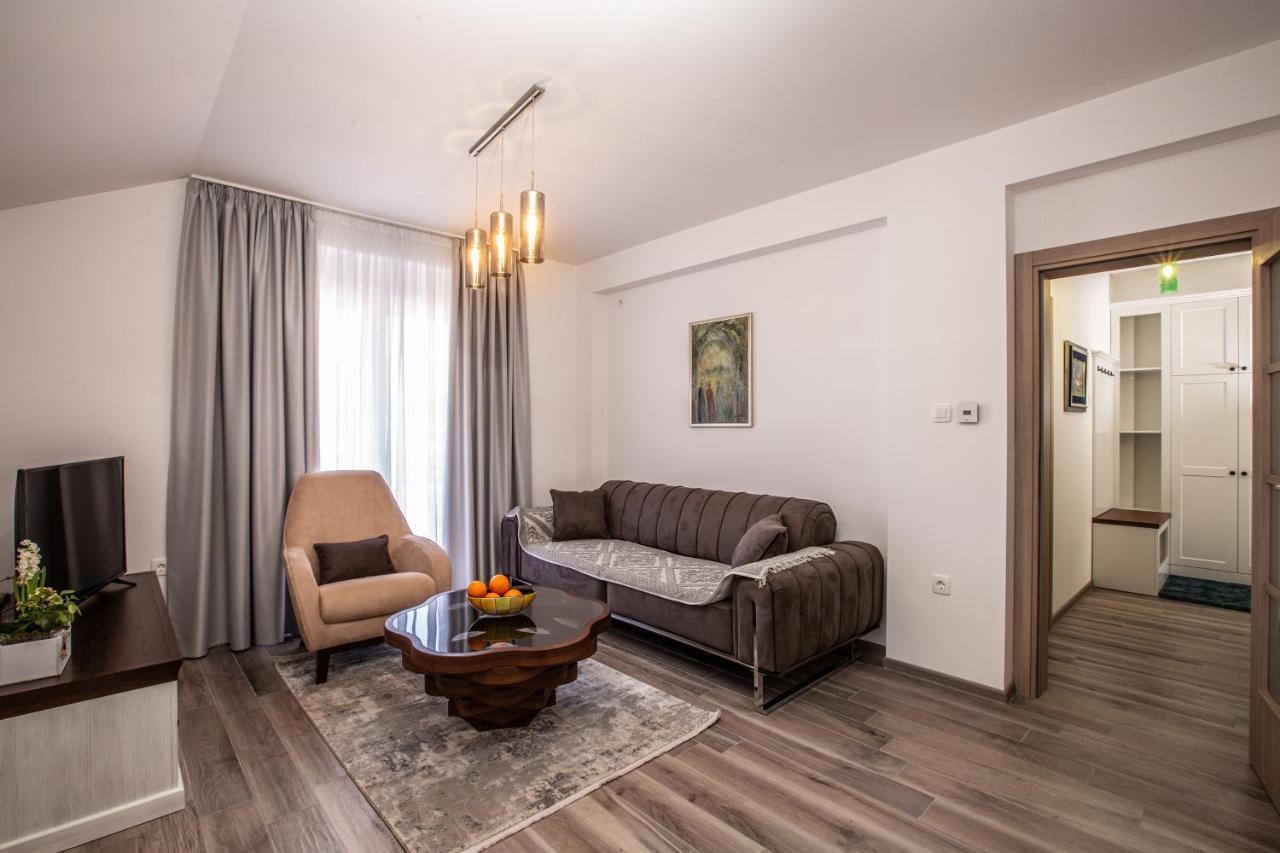 Rest Apartments Nikšić Buitenkant foto